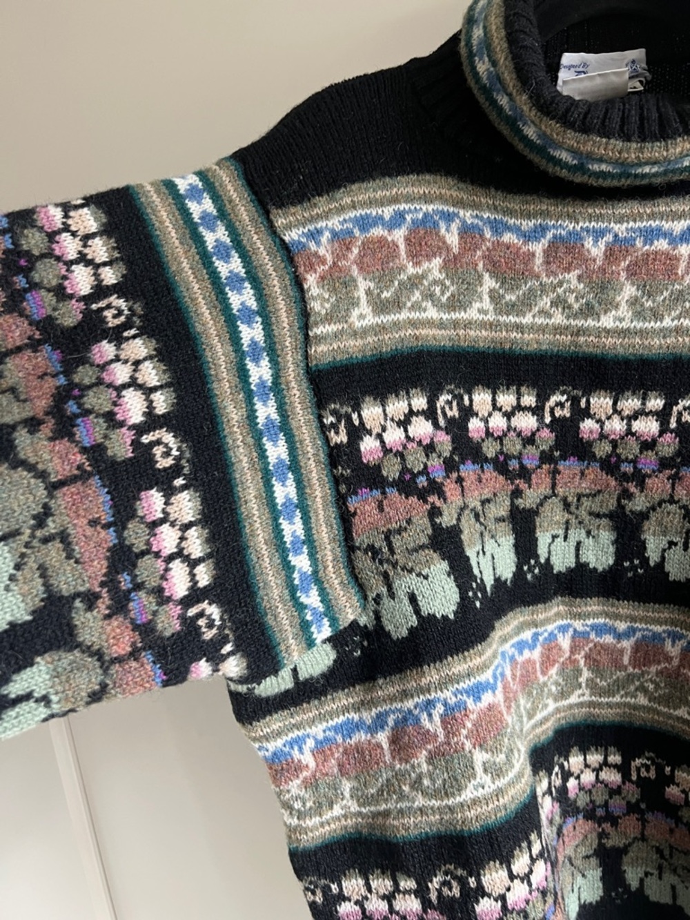 Vintage Deans of Scotland 100% Shetland Wool Turtleneck Sweater - Picture 4 of 12